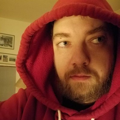 34 lata. Warszawiak. Pół życia za granicą.