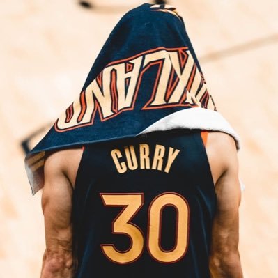 historyofdahoop's profile picture. hey bro, let’s watch some hoops