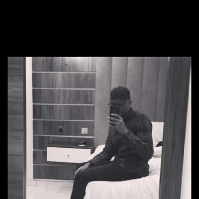 Yowikz's profile picture. ⚽
investors 💰
crypto currency 🌍
business man💯
promoter🇳🇬