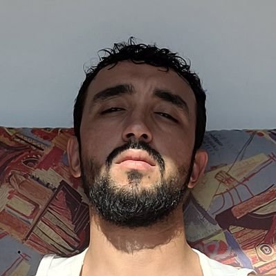 ahmdexec's profile picture. DMs are open