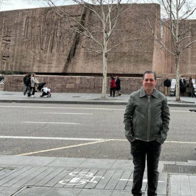 ezequieRacing's profile picture. No busquen dinero, busquen gloria..