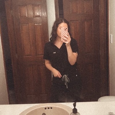 tnyterry's profile picture. I'm always tired but never of you ❁.