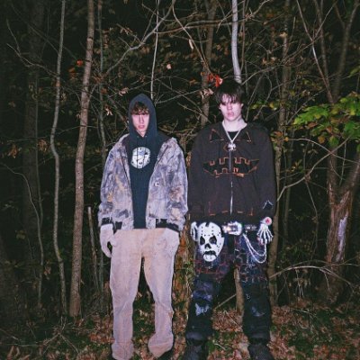 GHOSTMOUNDDAILY's profile picture. its not even ghost mountain daily anymore its pretty much ghost mountain whenever i feel like it because im a lazy person but i do love ghost mountain so yeah