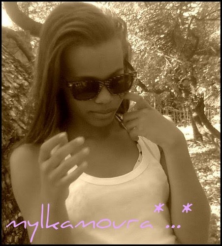Adolescente Estranha '  ~