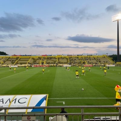 一児の父。サッカーをもっと理解したいと、勉強し始めました。 人生は旅である/お世話になった人、出会った人に恩返しできる人生にしたい/サッカー好き/柏レイソル