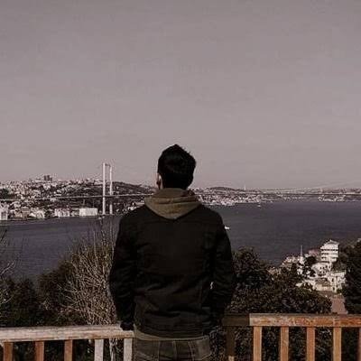 Kur'an ile ihya olmayan bir hayat, başka gönülleri nasıl inşa edebilir ki