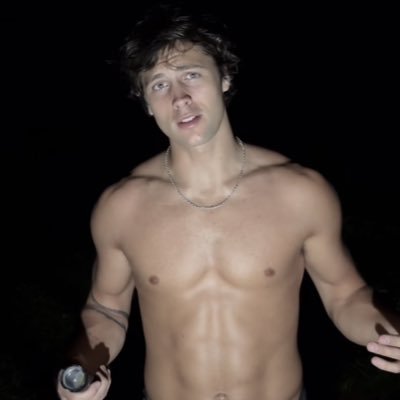 greatestice's profile picture. “i just want to try new things in life.” #parody