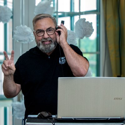 DJ Fischer Spezial für musikalische Unterhaltung, Hochzeit in Mecklenburg-Vorpommern. Musik für Silberhochzeit, Goldene Hochzeit in Stralsund, Greifswald, Rügen
