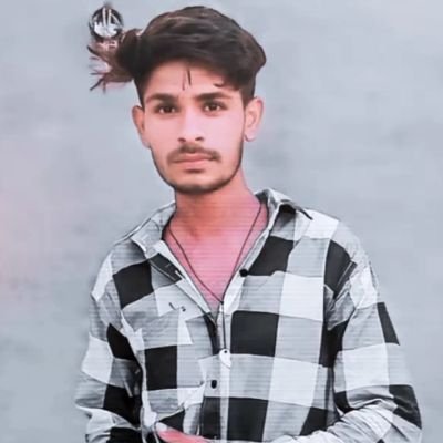 दिल में प्यार 😘होठों पर
इकरार लिए बैठे हैं,
तुम आओ तो थोड़ी सी😘 मोहब्बत कर लें,
आँखों में❤ इंतज़ार लिए बैठे हैं।
Follow back 100% milega