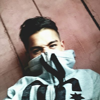 AdrianRobl53015's profile picture. 