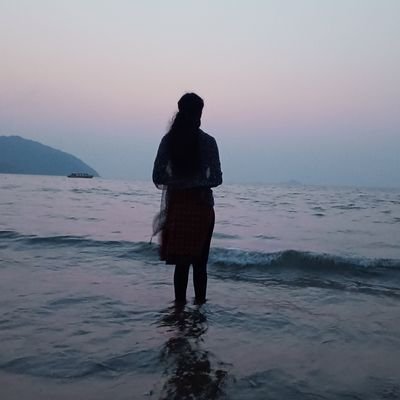 dk_daksha's profile picture. 
