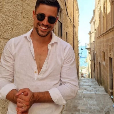 davidbjbsj's profile picture. 