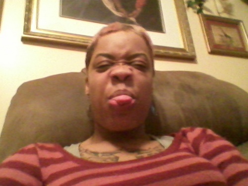 lmfaotizzle's profile picture. A workin single mother of 4