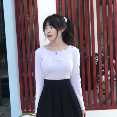 OscarMicha8368's profile picture. 