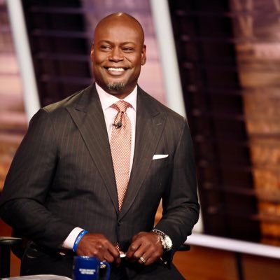 Dad.Gator.14 year NFL.All Pro.Super Bowl XXXIV Champion and passionate philanthropist. Pro/CFB Analyst @CBSSportsNet @CBSSports https://t.co/mSkYOCk9sq