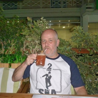 NFFC. Notts/Eng cricket. Snooker, Athletics. Animal lover. Despise Hunters and Poachers! Hate all Political Parties and all Politicians. Anti-Woke !!