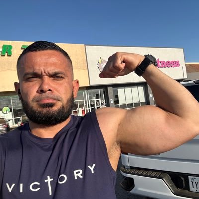 johandry_yo's profile picture. 