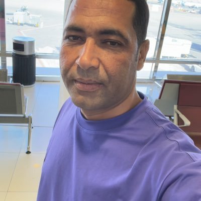 احب الخير لكل الناس واتمني من الله الميتة الحسنه