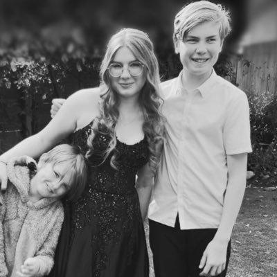 Father to three smart kids. Husband to a caring NHS Sister. Trying to close the digital divide & keep people safe online https://t.co/fljyOPLsKj