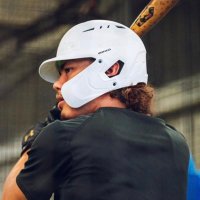 Elijah Esquivel (@e_esquivel16) 's Twitter Profile