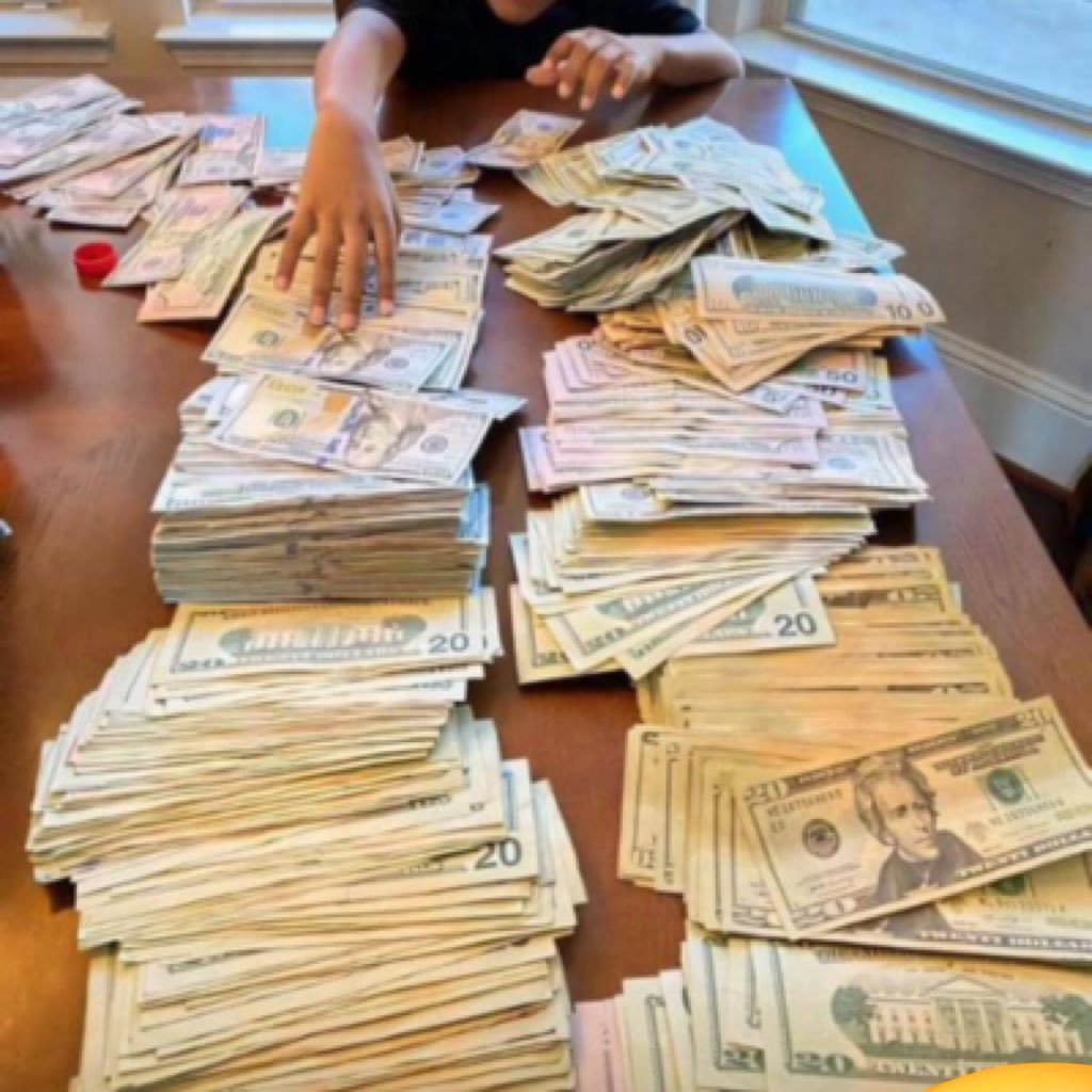 joshisnot_'s profile picture. Born to be a culer always 🔴 💙 I tweet about football