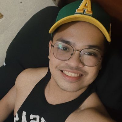 _thisisangelo's profile picture. 