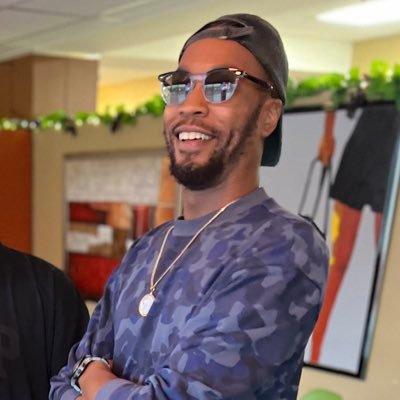 TahlMahl's profile picture. Its just twitter! Instagram Tahlmahl https://t.co/p16e5eYjIo