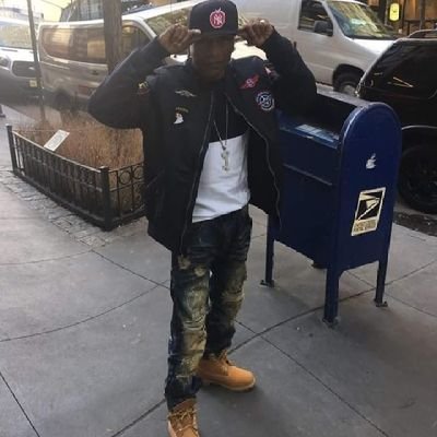 holesnather's profile picture. holla with those pics