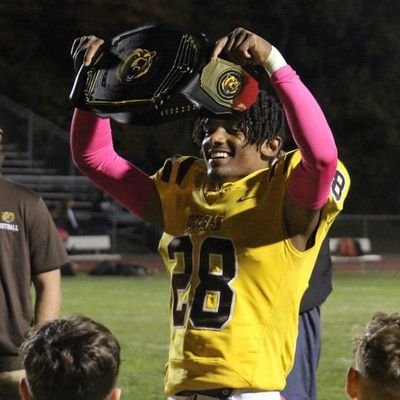 6'0 | 180lb | 15 y/o | Delran c/o 2027 | Cumulative GPA: 3.59 | Varsity Football-ATH | Basketball | Varsity Track | Email: NeoGio528@icloud.com