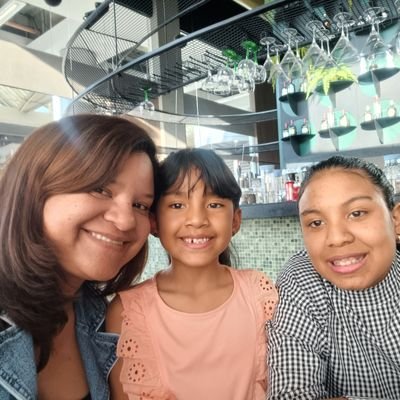 AnaisB1316's profile picture. 