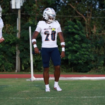Db at Central Missouri 🫏 |6’0|185|40 inch vert| US Army All American| https://t.co/P5LZMvTYOH