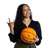 Kenia Cole (@coach1nia) 's Twitter Profile