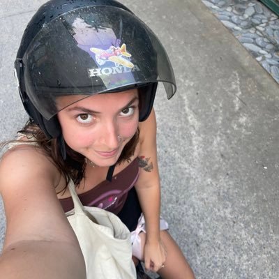 ryley_graham's profile picture. she/her, journalist, hanoi