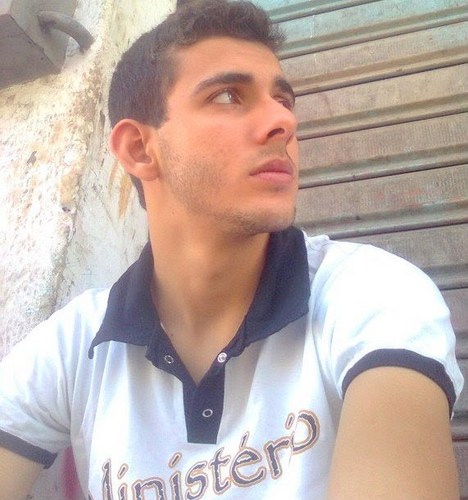 Preciso ser o oposto do que o mundo é                  Mais que conhecer, preciso viver
A verdade revelada.