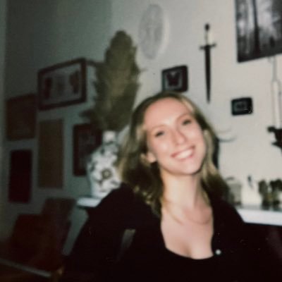 honeeycrossing's profile picture. just trying to go to the eras tour in nola