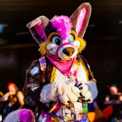 SFW | Giant Puppy Dog | Lvl 26 | Ohio | Single| @MoreFurLess FurSuiter | Vrchat creator | AD Account @KamiraaPawss