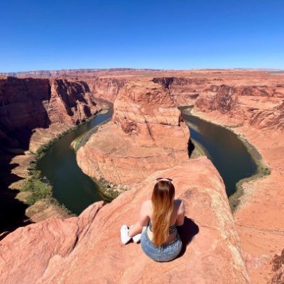 lololitaa00's profile picture. 