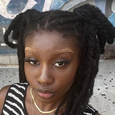 yuHb0ii's profile picture. twenny tree • black queer hottie • link to support some black trans/queer femmes!
