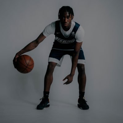 5’10 guard • C/O 2026 • ig:_caseynokiz. Teams: cb elite •dynastie prep caseypascal76@gmail.com