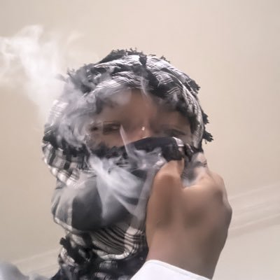 Boybas12_'s profile picture. 