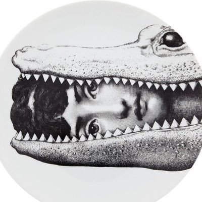 elle_penna's profile picture. 