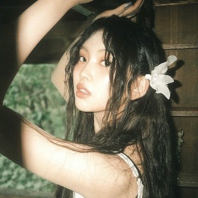 mayb3_adrii's profile picture. ^multifandom