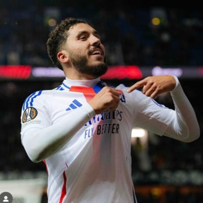 fauché mais heureux, parce que le bonheur ne s’achète pas. @OL