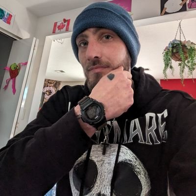 meat cutter. love tech ,smartphones. A few things I also love is call of duty franchise and Dragonball Dokkan battle. love my pixel 6, and now my pixel 8 pro.