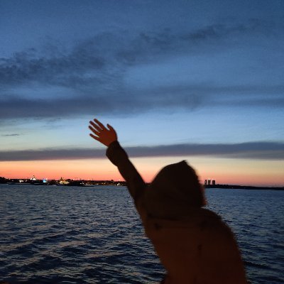 Randariini22's profile picture. Syrian, medical student, 24, مسلمة