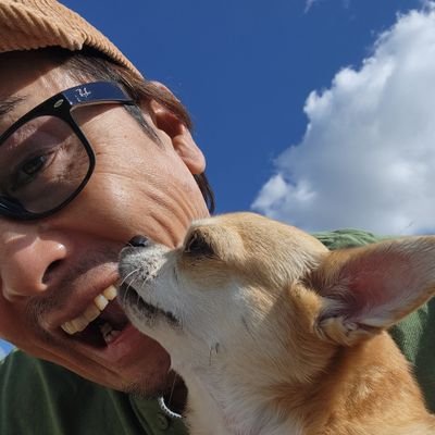 俳優&チワワの松🐶のパパです。現在、映画『君のしっぽ!』制作中です。総監督、脚本、演出、キャストを担当。松🐶もキャストです!
私のプロフィールは、⬇から岡山劇団SKAT!!所属。https://t.co/QSEzxRdnIt
https://t.co/hpsFNkWHtI