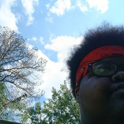 Twitch/YT/IG/TikToK/SC: YooEvoo
||Cancer ♋ || || 29 || 👑Duo: @YesSheLit || 🥉Backup Page @YooEvoov2 ||
🎮PSN: YooEvoo
