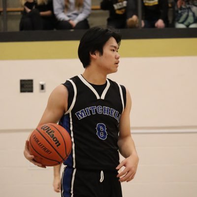 AlenChen35's profile picture. uwo Honours Kin BSc 28’