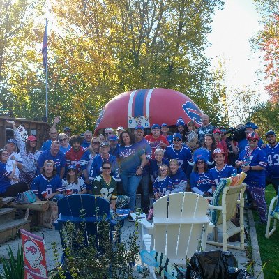A family with a backyard bar built out of a giant @buffalobills helmet. Fans of weekly tailgates, QB hurdles and The Process. Managed by @blakeparnham. Go Bills