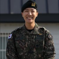 JHOPE of BTS (@uarmyhope1010) 's Twitter Profile